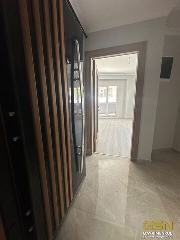 9-GSN GARYRİMENKUL'DEN KARTAL KARLIKTEPE'DE SATILIK 1+1 OFİS-DAİRE